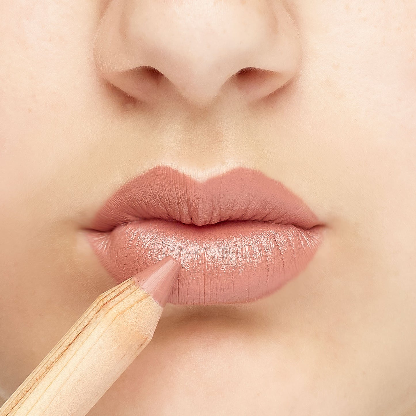 Lipstick Crayon in Lychee Sorbet Lük Beautifood