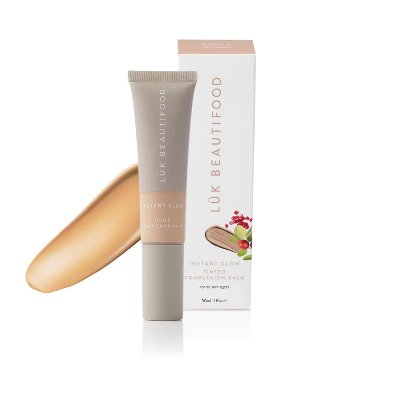INSTANT GLOW TINTED COMPLEXION BALM™ Instant Glow Skin Tint: Nude 3 - Light Medium